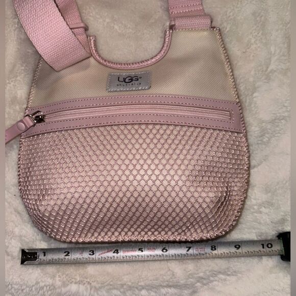 UGG  - Picture 10 of 14